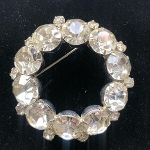 Silver crystal round brooch
